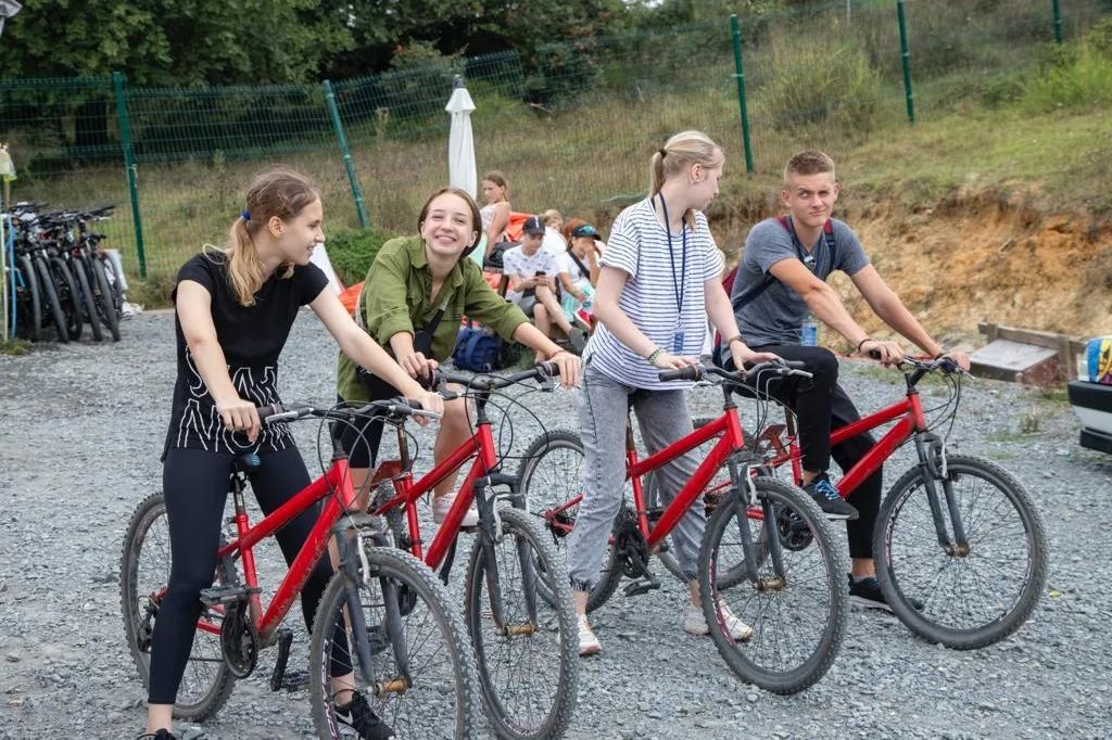 ukraynali-cocuklar-kemerburgaz-kent-ormani-3