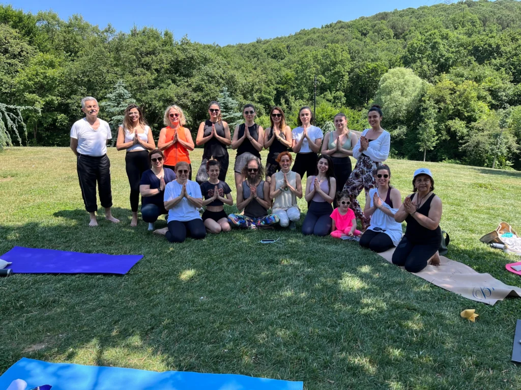 Dünya Yoga Günü'nü Kemerburgaz Kent Ormanı'nda Kutladık