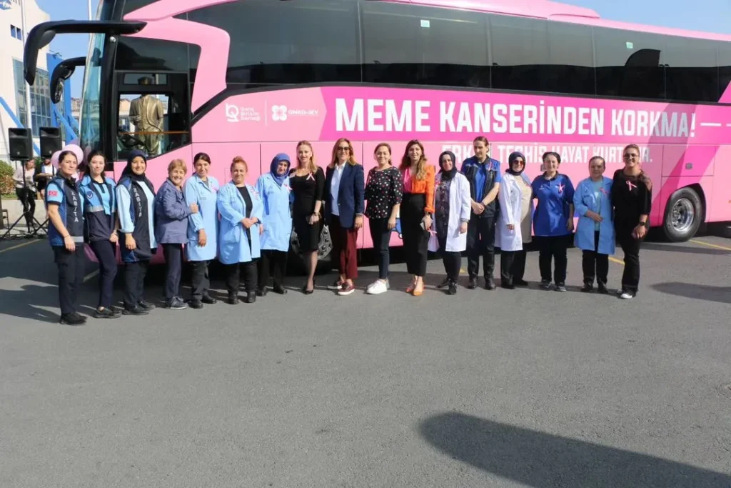 Büyük İstanbul Otogarı'nda Meme Kanseri Farkındalık Etkinliği Gerçekleştirdik